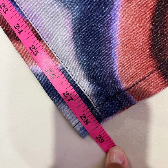 NA-KD Printed Straight Denim - Picture 4 of 5